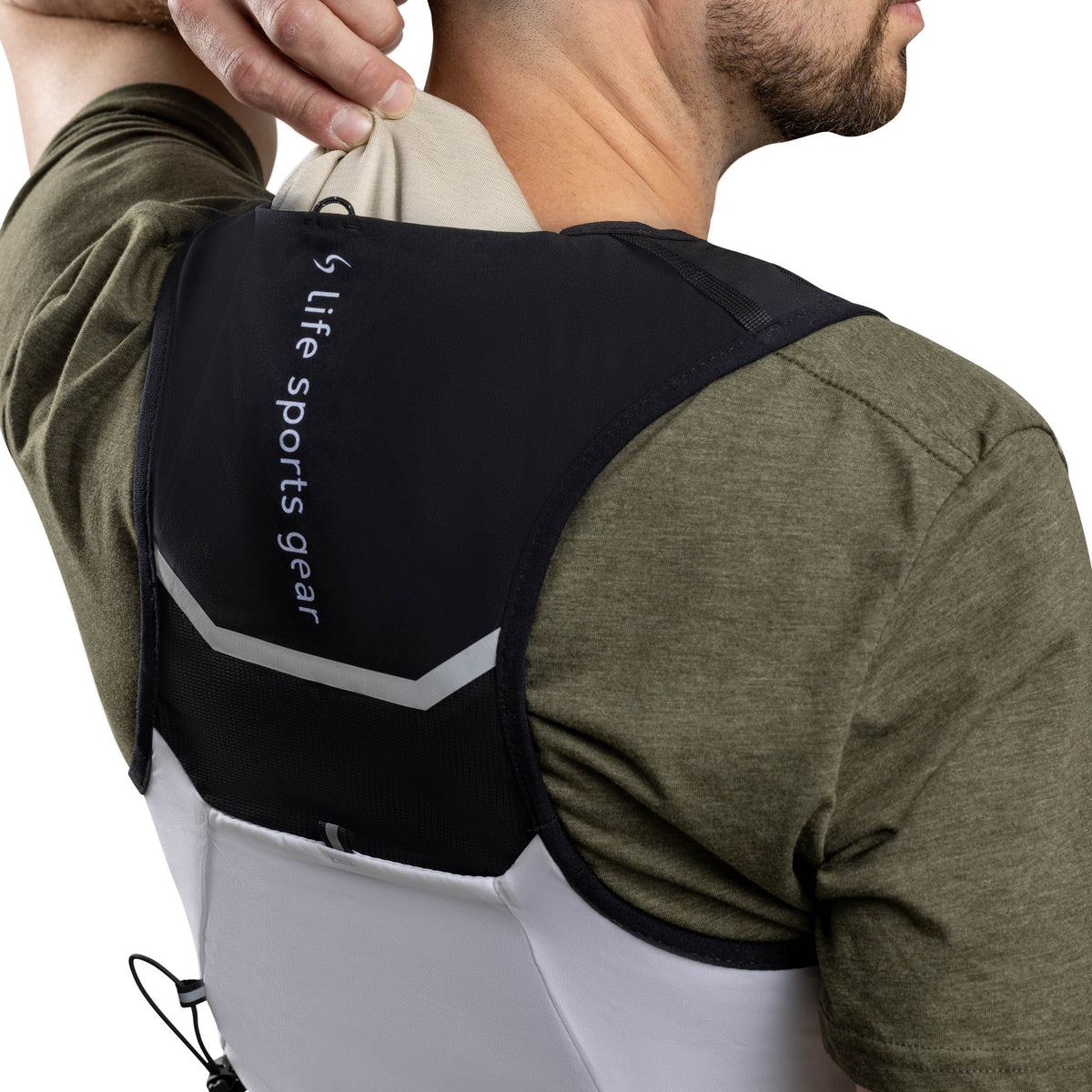Life sports gear black white Hurricane Running Vest ECO back pocket close up